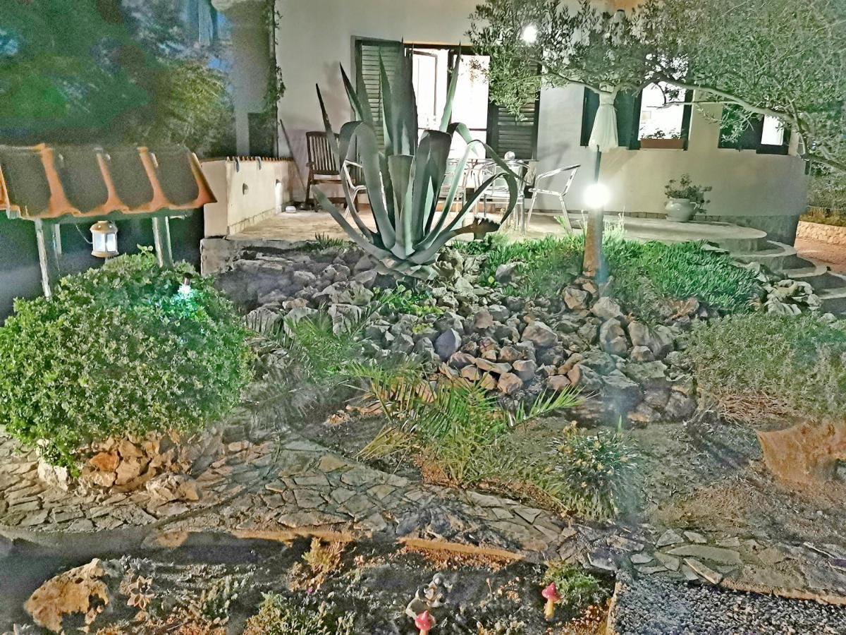 Apartmani Antonela&Andrej プリヴラカ エクステリア 写真