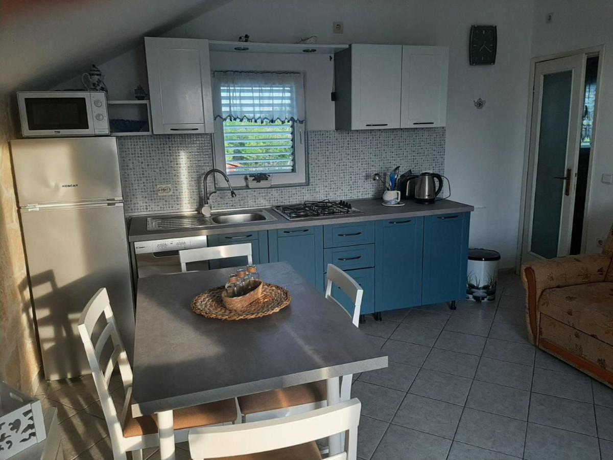 Apartmani Antonela&Andrej プリヴラカ エクステリア 写真